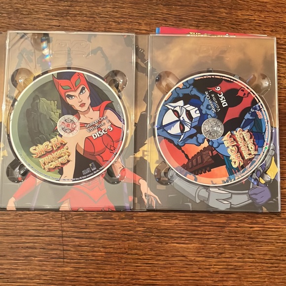 She-Ra Princess of Power DVD Boxed Set - Picture 4 of 11